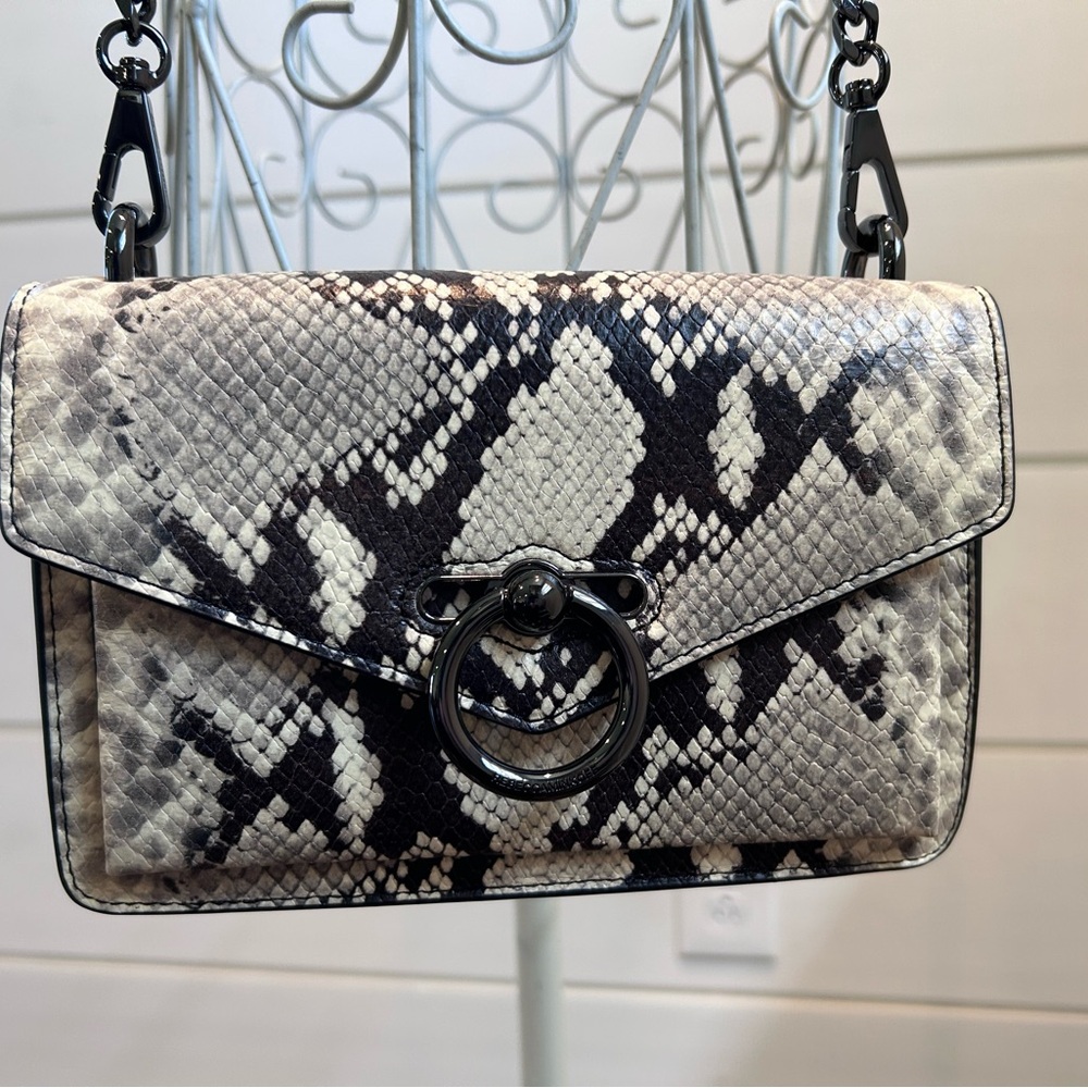 Snakeskin Pattern Crossbody Bag